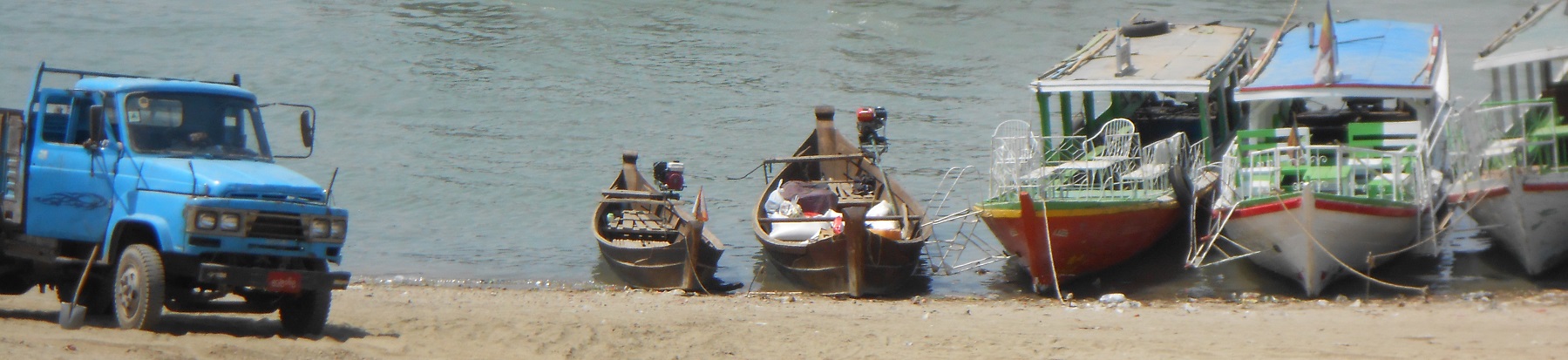Beach, sand and boats
